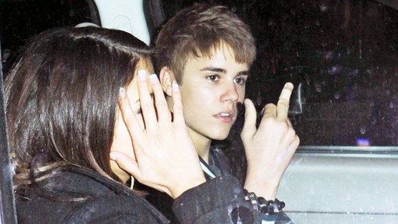 justin bieber ugly pictures. Justin Bieber Ugly Girlfriend.