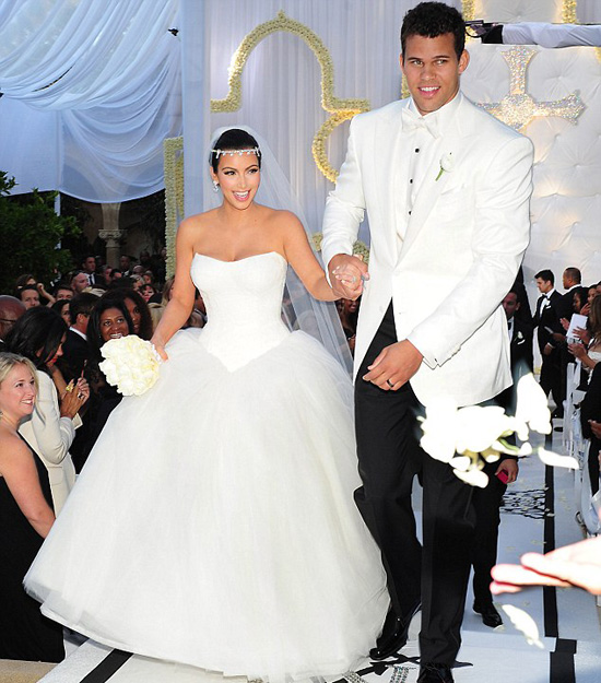 Kris Humphries believes Kim Kardashian has no right to keep their wedding